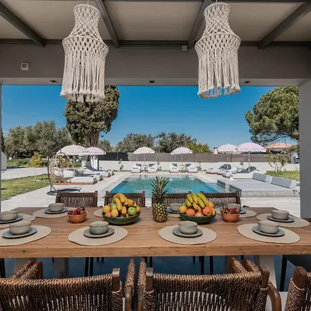 וילה Olympia Pandokrátor