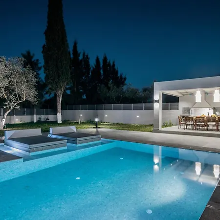 Olympia Villa Pandokrátor